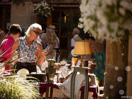 Marché et vide-grenier de Pentecôte