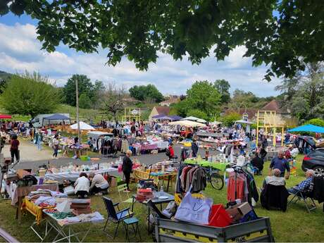 Vide grenier à Lanzac