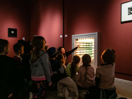 Dans le cadre de Résurgence VII - visite à la lampe torche