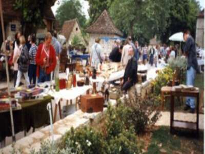 Brocante et vide-greniers