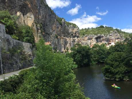 Château des Anglais et maisons troglodytes de Cabrerets