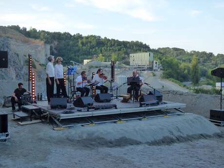 Concert "la musique fait son cinéma" à la carrière de Bagnac-sur-Célé