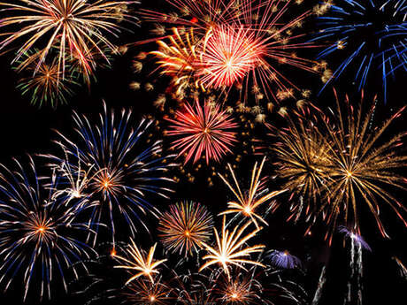 Feux d'Artifice de la Fête Votive de Cornac