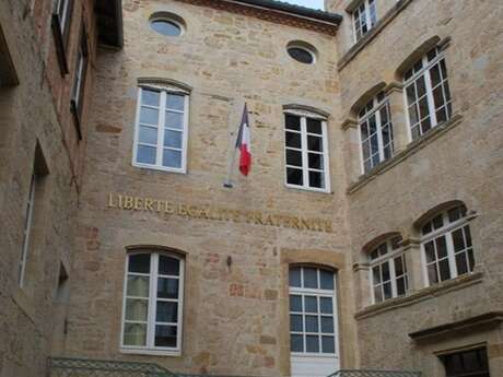 Journées du patrimoine à Figeac : hôtel de ville et archives municipale