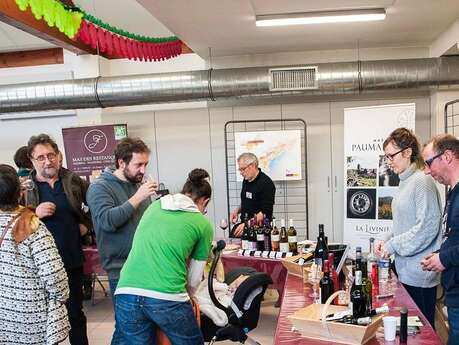 Marché aux vins à Rudelle