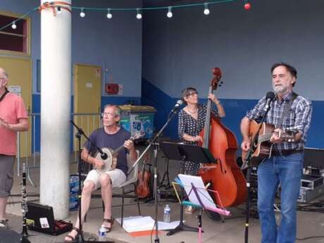 Soirée à l' Arrosoir Figeac : bal Trad "l'air de rien"