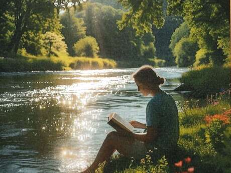 Lire au bord de l’eau