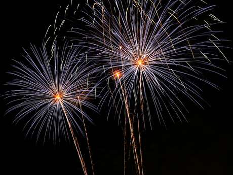 Feu d'artifice de la fête de la Saint Jean à Gourdon