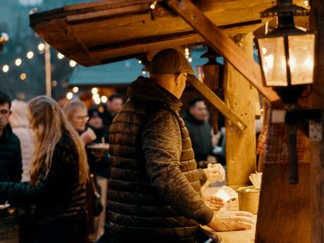 Marché de Noël  à  Beaulieu-sur-Dordogne