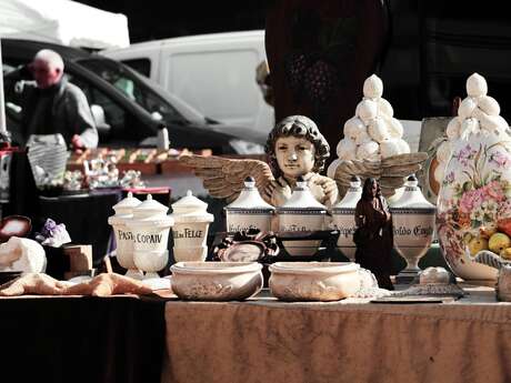Brocante et vide-greniers à Loubressac