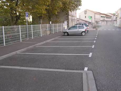 Aire de camping-car de Tombeboeuf