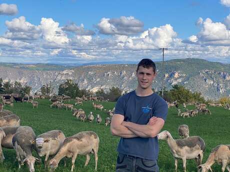 UN ÉTÉ À LA FERME : L'AUBÉPINE