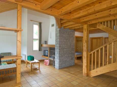 VILLAGE DE GITES DU COLOMBIER - VILLAS 6-8 PERSONNES