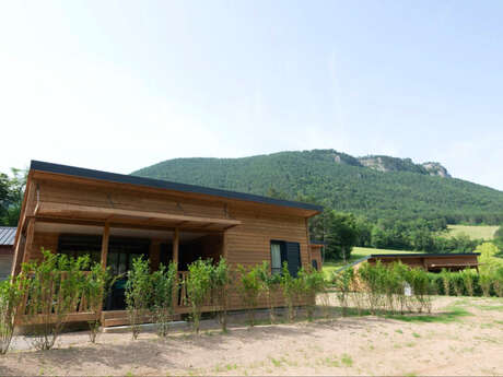CHALETS 4/6 PERSONNES - LES BERGES DU BRAMONT