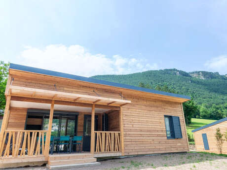 CHALETS 6/8 PERSONNES - LES BERGES DU BRAMONT