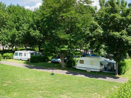 CAMPING MUNICIPAL DE BAGNOLS-LES-BAINS