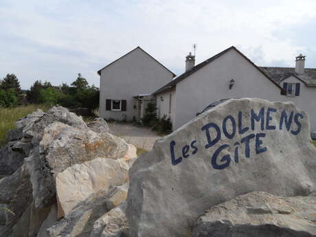 GITE LES DOLMENS