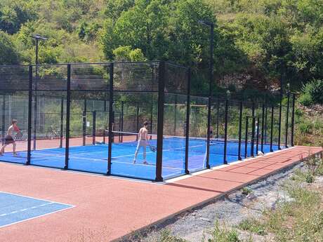 TERRAIN DE PADEL TENNIS