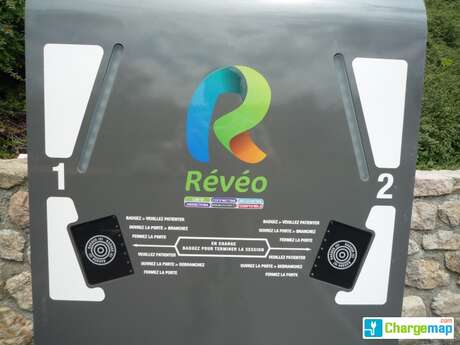 BORNE DE RECHARGE REVEO MENDE