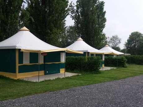 Camping du Val de Sarthe - bungalows toile