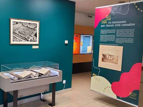 VISITE COMMENTEE DE L'EXPOSITION DE CURIEUSES RUINES ET DE LA FORTERESSE ANTIQUE