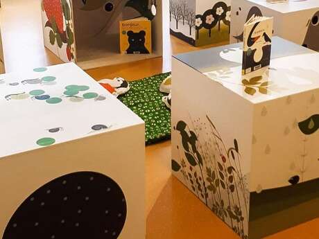 EXPOSITION JOUE AVEC RAYMOND