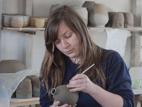 Visite de l'atelier céramique de Lou François-Eugène - jeudi du savoir-faire