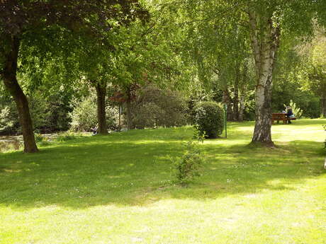 SENTIER DU MENHIR À ARMAILLÉ