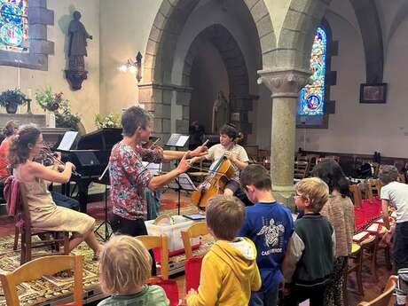 Atelier "La danse à expérimenter et ressentir dans la musique"
