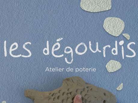 Cours de poterie : réalisation d'un pic fleur