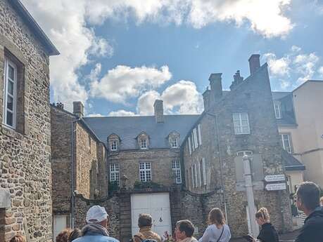 L'étrange visite de Coutances L'étrange visite de Coutances