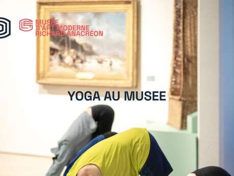 Yoga au musée