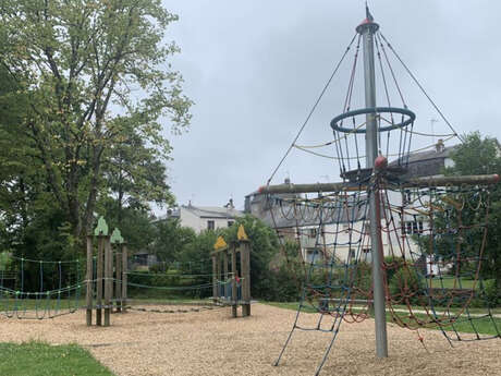 Aire de jeux de Villedieu - Salle des fêtes