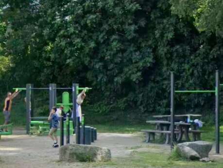 Station de fitness en accès libre