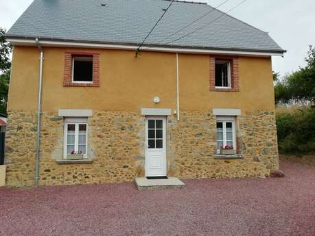 Meublé de tourisme > Charmant logement avec cheminée
