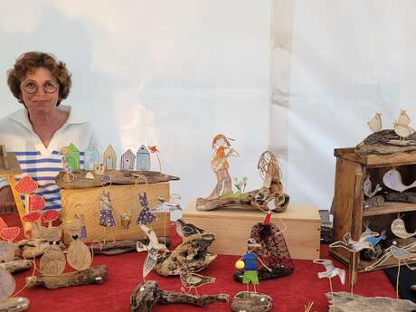 Œuvres de papier et bois flotté de Chantal Dupont
