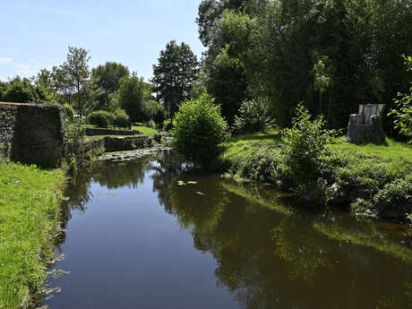 Aire de pique-nique - jardin de la mairie