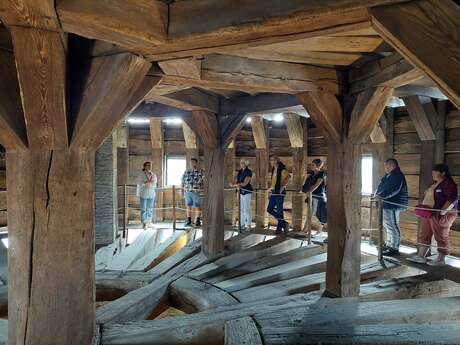 Découvrir le château de Laval