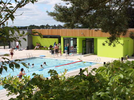 PISCINE DE LASSAY-LES-CHATEAUX