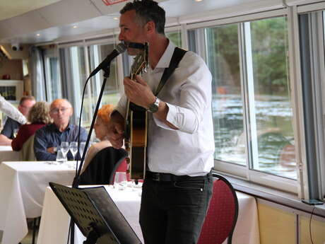 Dîner Croisière en musique