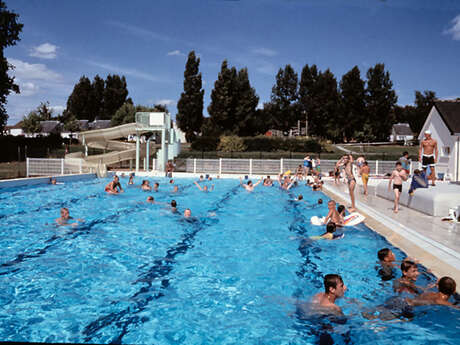 PISCINE JEAN TARIS DE SAINTE-SUZANNE