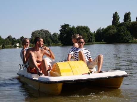 BATEAU À PÉDALE À LA CHESNAIE