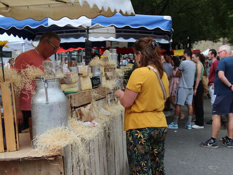 Marché de Port-Brillet le mardi