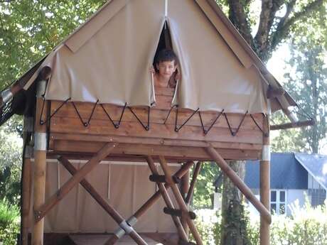 Tente Bivouac dédiée à l'itinérance en vélo - Le Camping Du Parc De Vaux ***