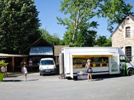 MARCHE DE PROCUCTEURS LOCAUX A MENIL