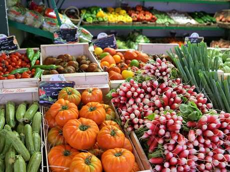 Marché hebdomadaire d'Ambrières-les-Vallées