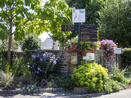 SAINT-LOUP-DU-GAST - BALADE DÉCOUVERTE DU VILLAGE