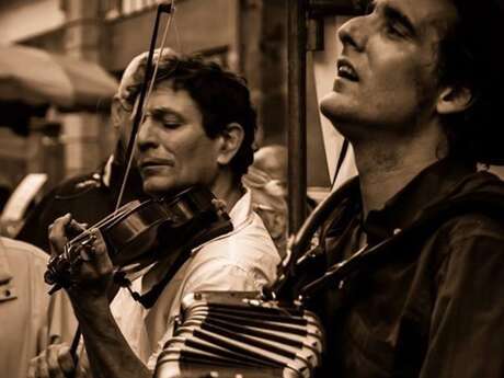 Jeudis de la Place : Concert duo Tue-têt - reprises françaises festives aux accents tziganes