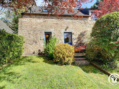 La Ferme rouge, Le Pin