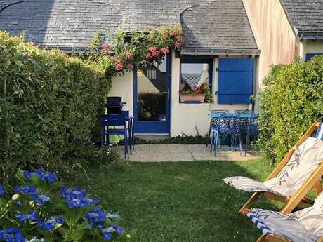 La Petite Maison Bleue - Gîte